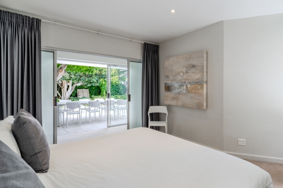 8 Bedroom Property for Sale in Camps Bay Western Cape